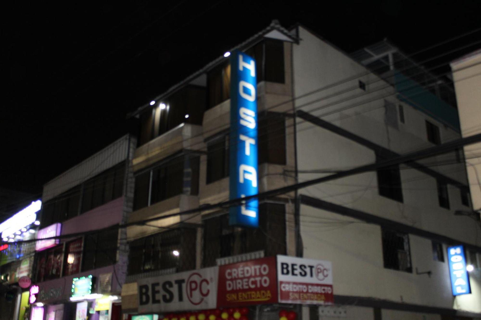 קיטו Julius Hostal, Desde Las 14 Horas Hasta 12 Del Mediodia מראה חיצוני תמונה