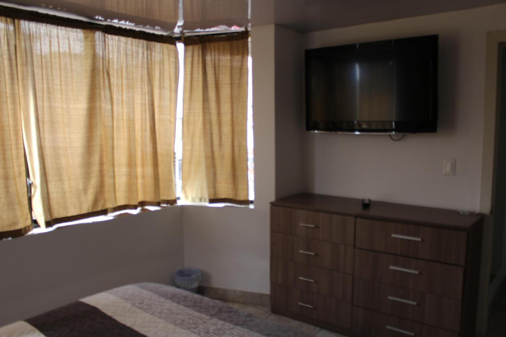 קיטו Julius Hostal, Desde Las 14 Horas Hasta 12 Del Mediodia מראה חיצוני תמונה