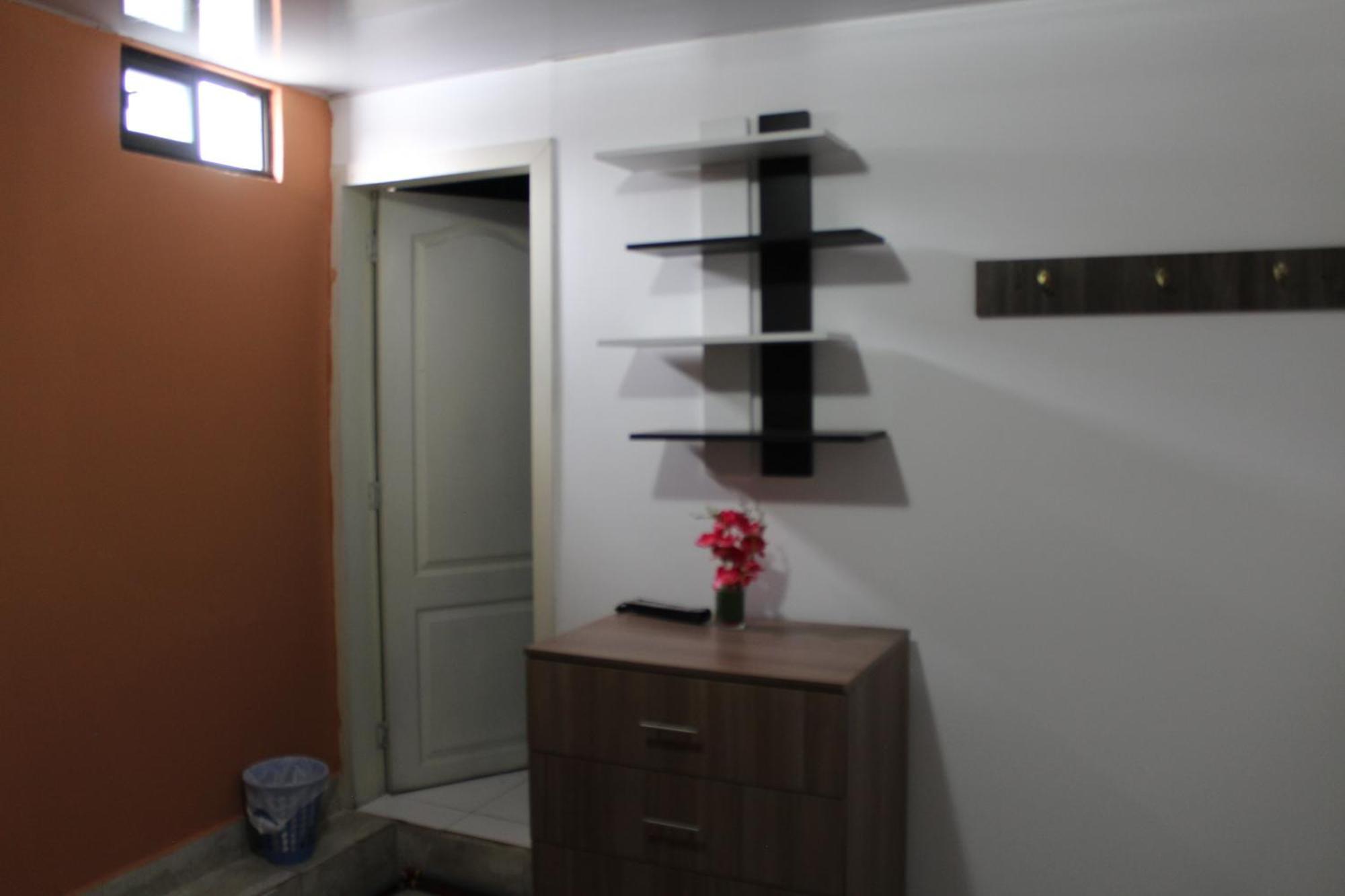 קיטו Julius Hostal, Desde Las 14 Horas Hasta 12 Del Mediodia מראה חיצוני תמונה
